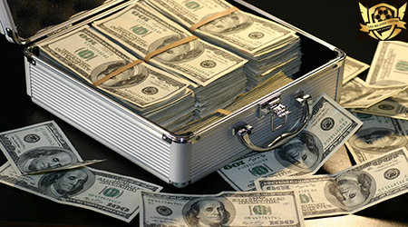 Maletín lleno de dinero